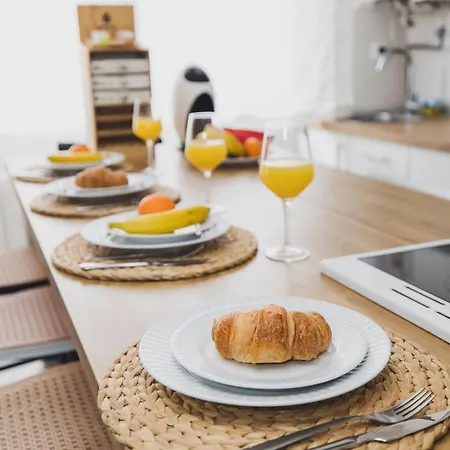 Getaway - Near Park, Beaches & Cies Apartment